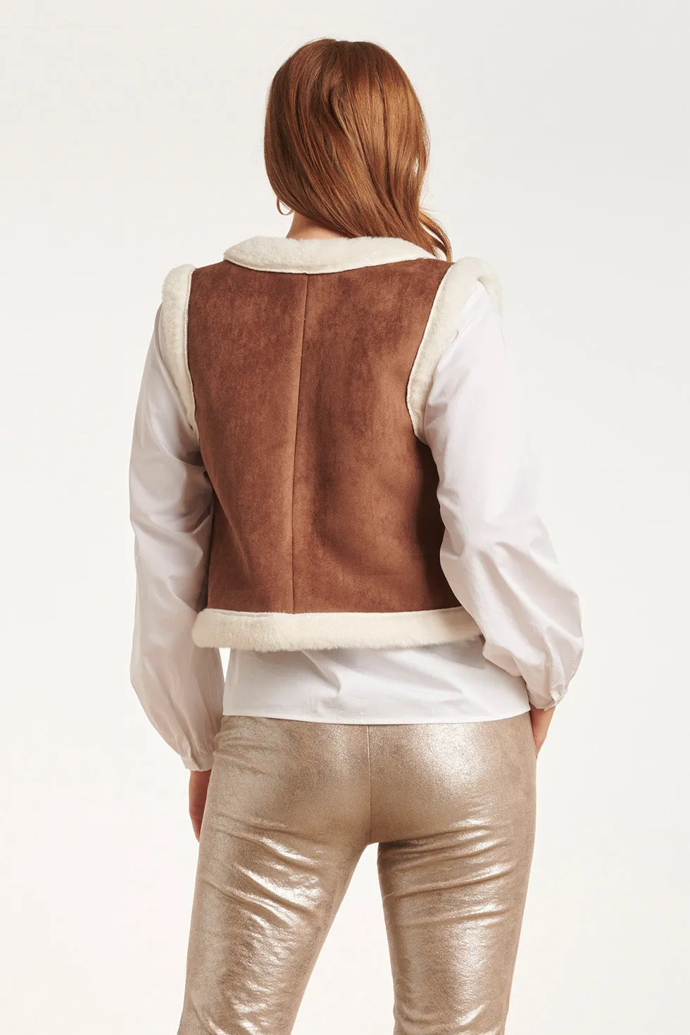 24707 E Suedine Gilet | Brown