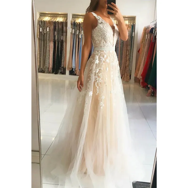 A-line Attractive V-neck Tulle Appliques Long Formal Evening Dress