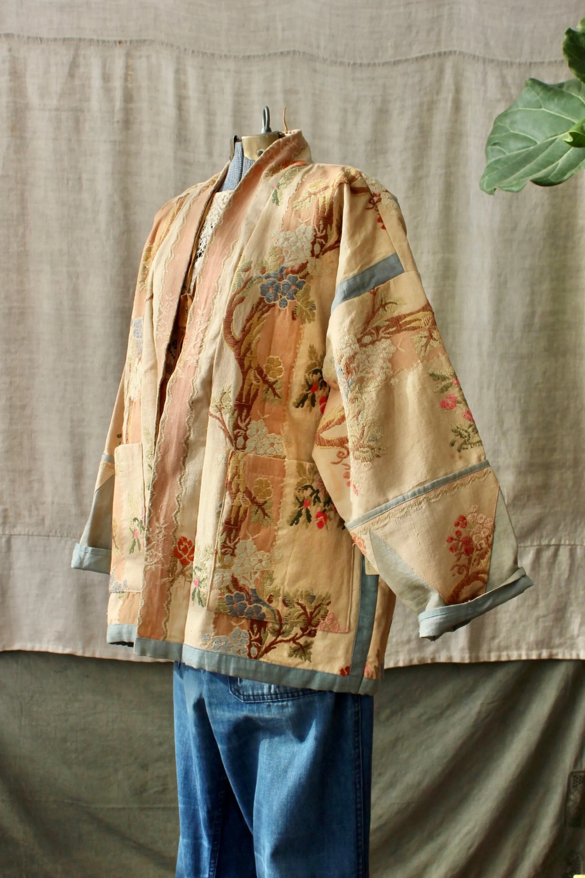 HF166 The Highlands Foundry Heirloom Tapestry Jacket